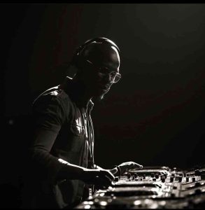 DJ Kent – WeeKent SunSets Mix#11
