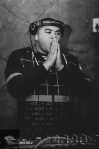 DJ Feezol – Mr Thela Tribute Mix
