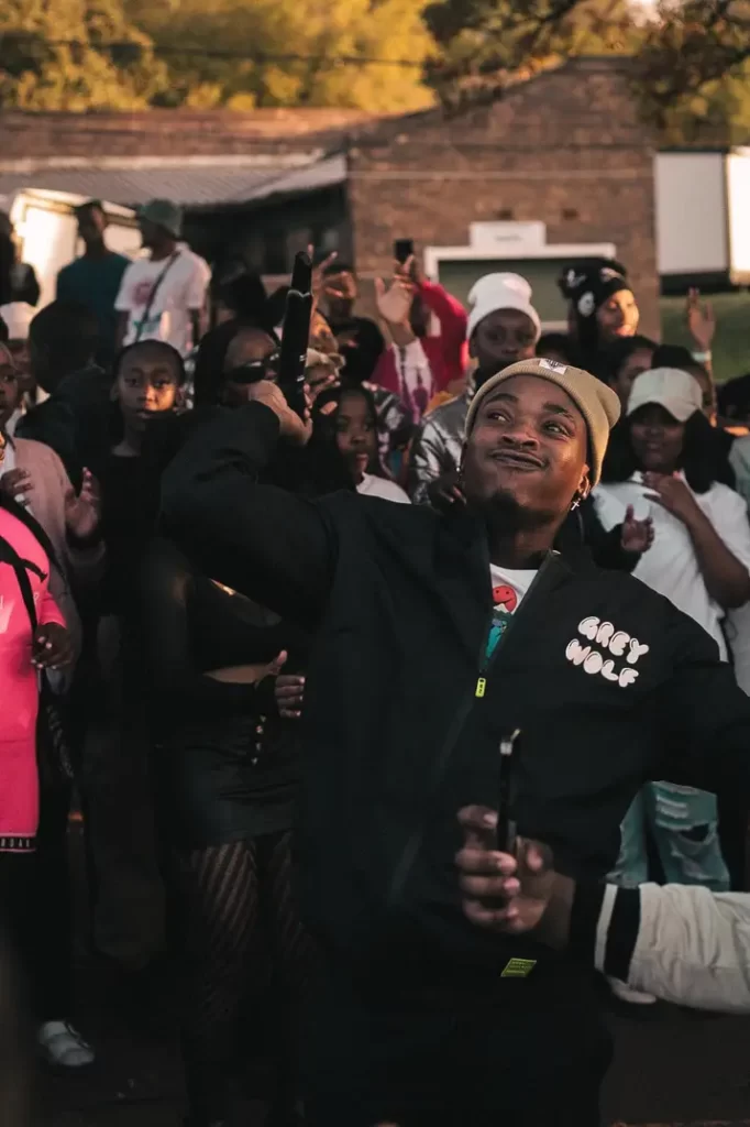 Focalistic, Eeque & Thama Tee – Khekheleza