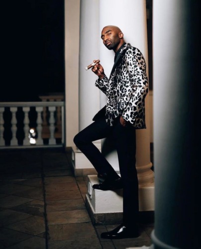 Riky Rick – Stronger