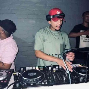 DJ Ice Flake – The Ice Flake Show Season 8 Episode 1