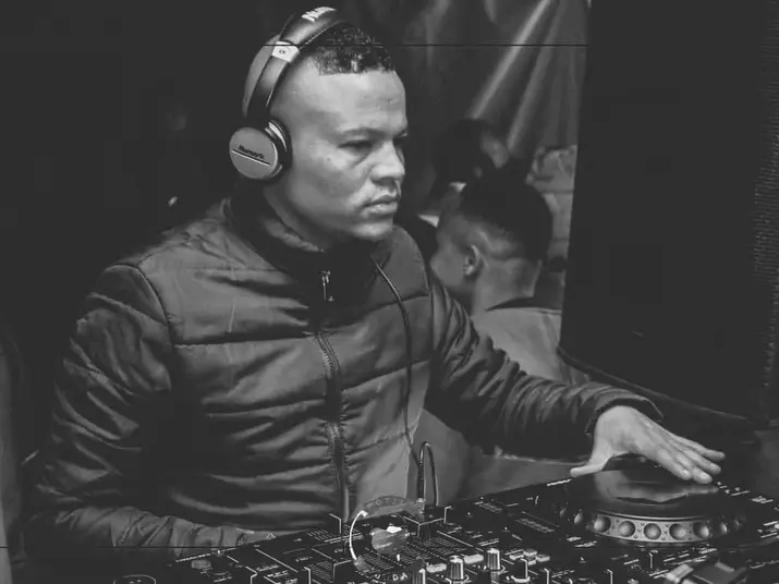 DJ Hugo - 10111 Sessions Vol. 32 (Road To 911 EP)