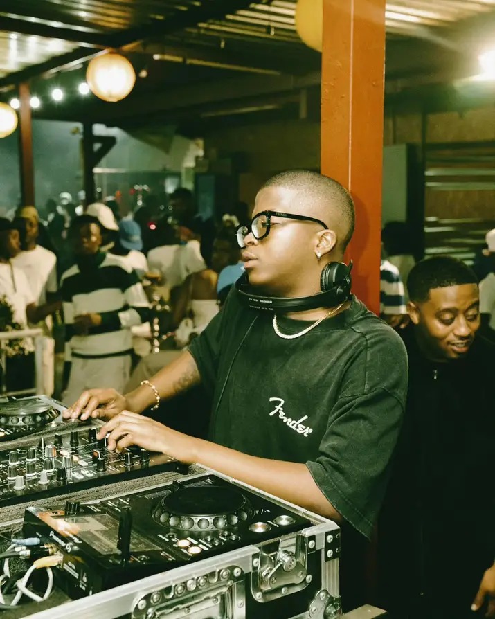 Djy Biza - Barcode Mogodu Monday Mixtape Series 4